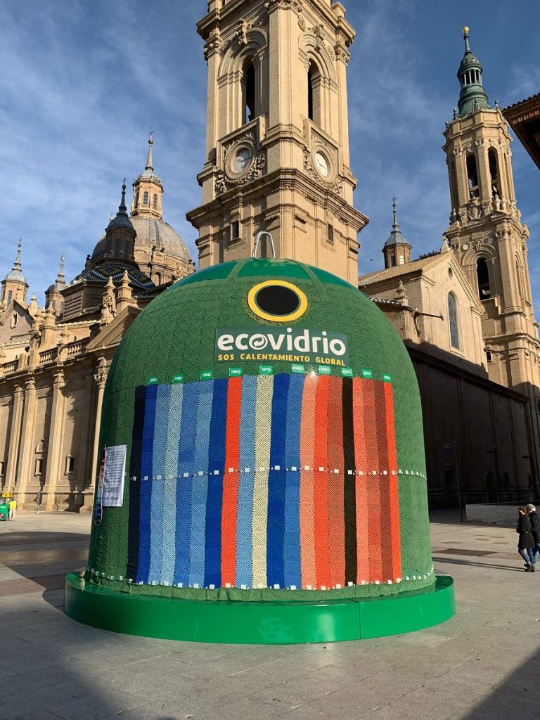 Ecovidrio muestra el contenedor más grande del mundo