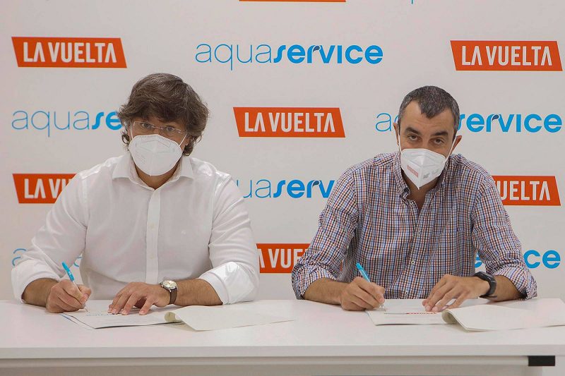 Aquaservice convierte La Vuelta 21 en la primera Grande en la que no se usarán botellas de plástico de un único uso