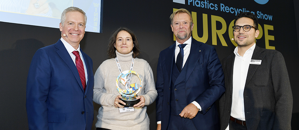 Flor Peña Herron wins Plastics Recycling Ambassador Award