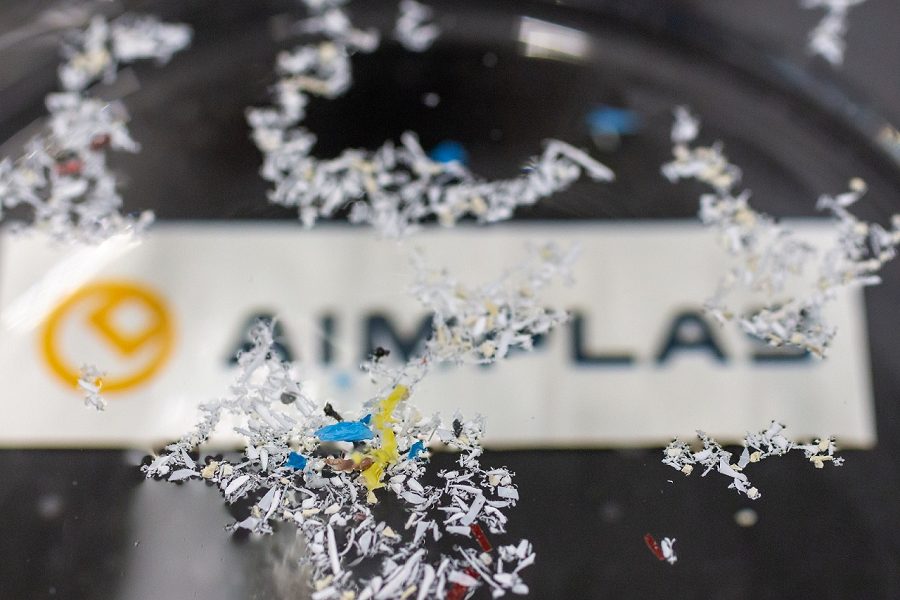 AIMPLAS desarrolla un sistema integral para prevenir y filtrar los microplásticos de aguas residuales