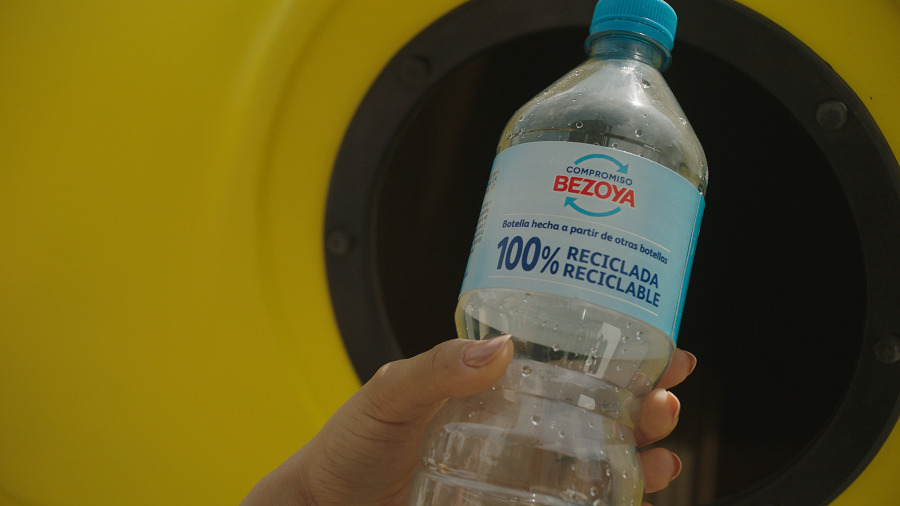 Bezoya da un nuevo paso en sostenibilidad y certifica todos sus envases como 100% Plástico Reciclado