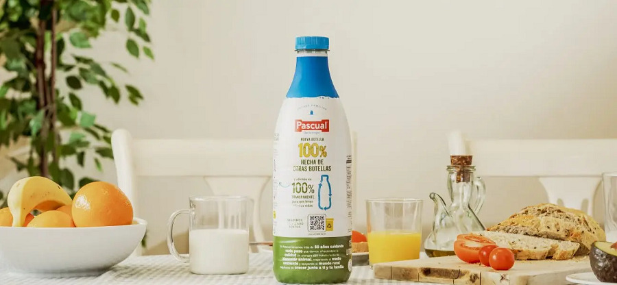 Pascual lanza la primera botella de leche del mercado hecha 100% de otras botellas