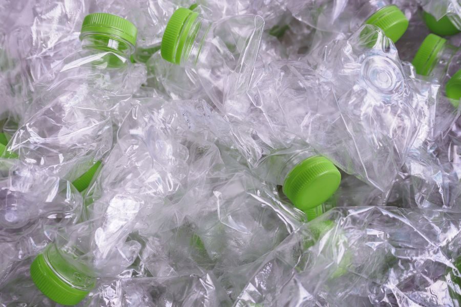 Certificación acreditada del plástico reciclado en productos sujetos al impuesto sobre envases de plástico no reutilizables