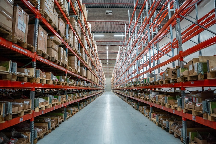 22.000 piezas siempre disponibles: la nueva plataforma logística de BYD Europe cobra altura con AR Racking y Begra