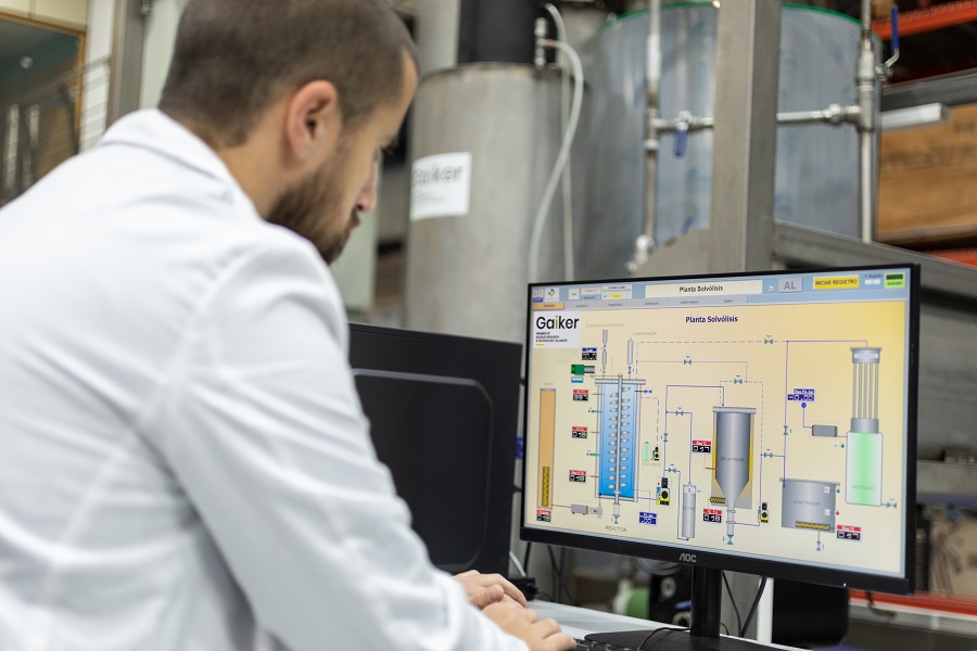 El proyecto CHEMCYCLE desarrolla reciclaje químico avanzado para valorizar hasta 285.000 toneladas anuales de residuos plásticos complejos y convertirlos en materias primas de alto valor.