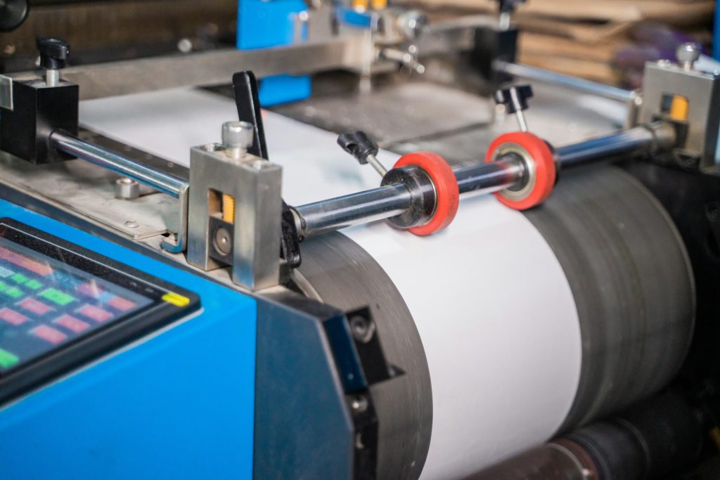 AIFEC confirma que el sector ibérico de etiquetas en continuo crece de forma estable, con solvencia y rentabilidad, cerca de 7.000 empleos y perspectivas pese a la incertidumbre.